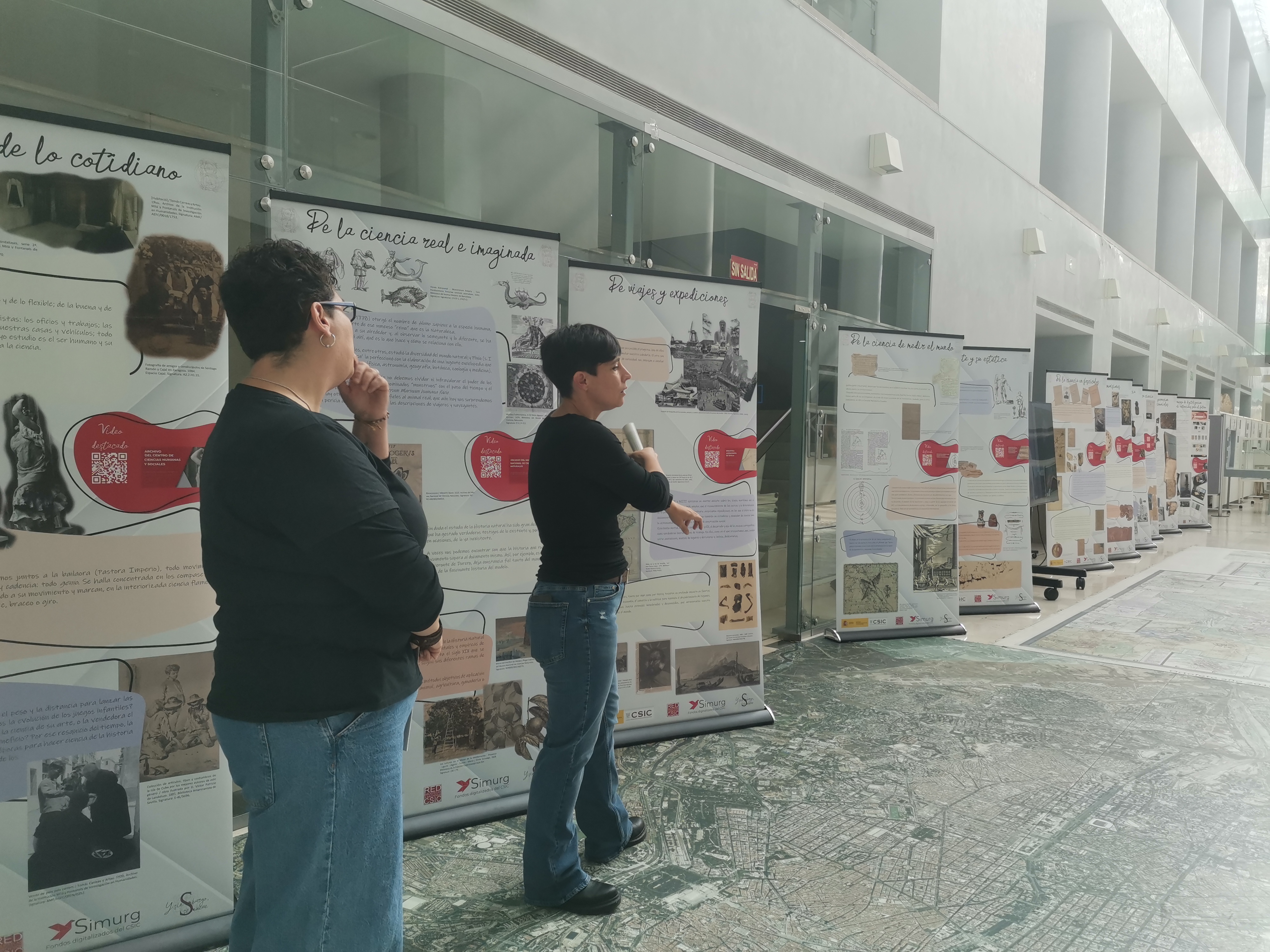 La exposición viajera 'Y, sin embargo... se mueve': abandona el CCHS para mostrarse en otros centros del CSIC La exposición viajera 'Y, sin embargo... se mueve': abandona el CCHS para mostrarse en otros centros del CSIC