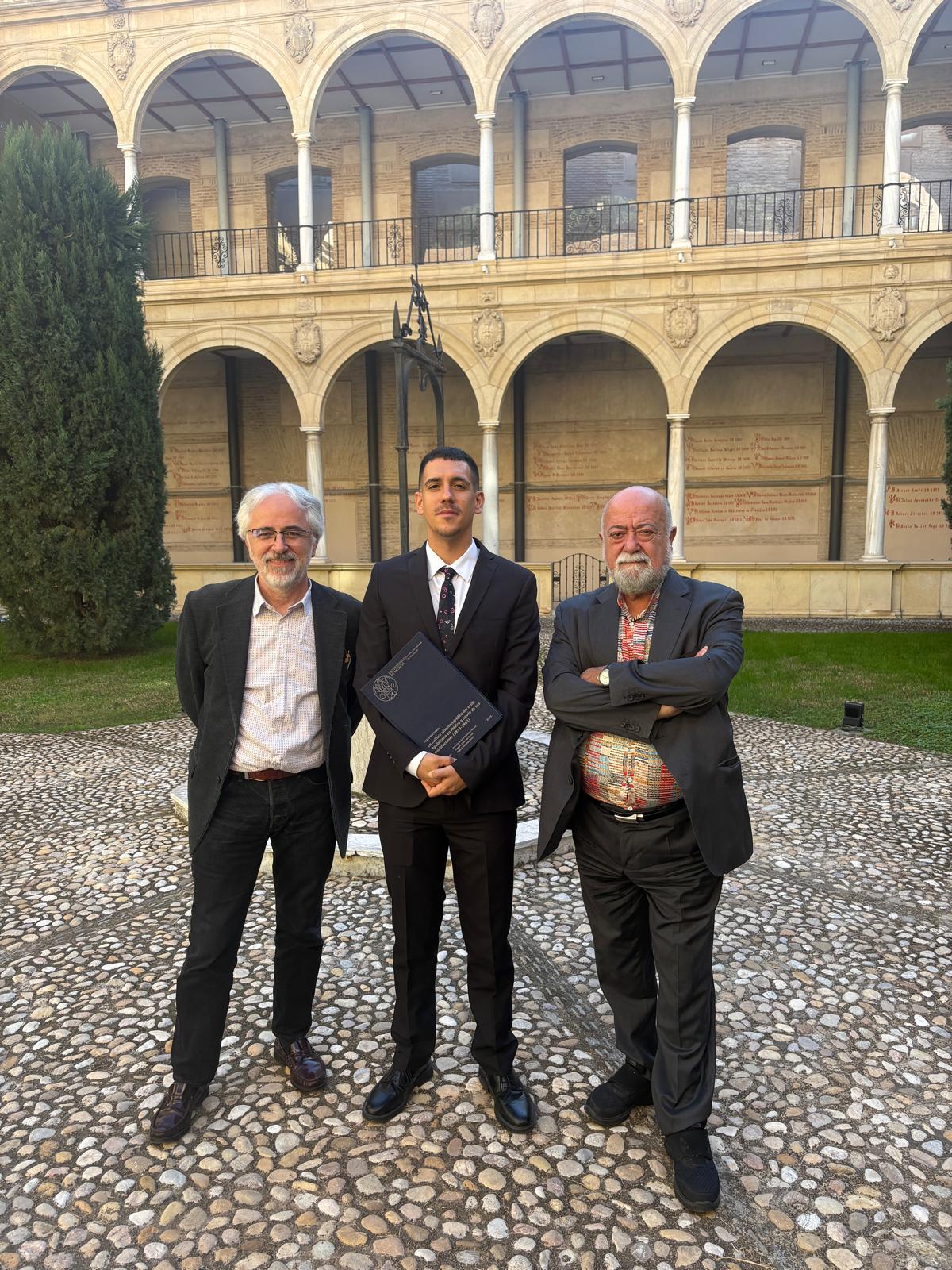 Francisco Javier Sánchez Bernal defiende su tesis “La cultura cinematográfica del exilio republicano en México a través de sus publicaciones (1939-1961)”, codirigida por Miguel Cabañas Bravo (IH).