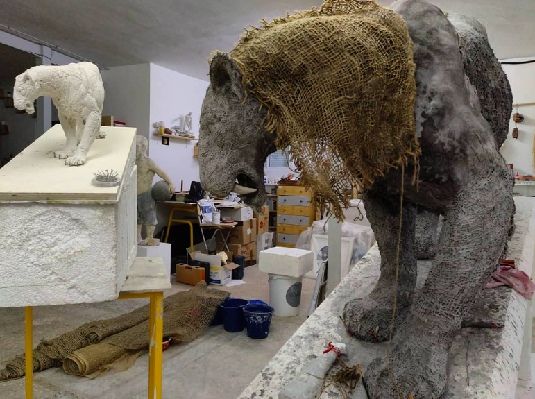 XIV Noche Europea de los Investigadores de Madrid 2023: "Poner cara a dinosaurios, osos y otras criaturas. Un viaje al pasado desde la investigación y producción en Bellas Artes"
